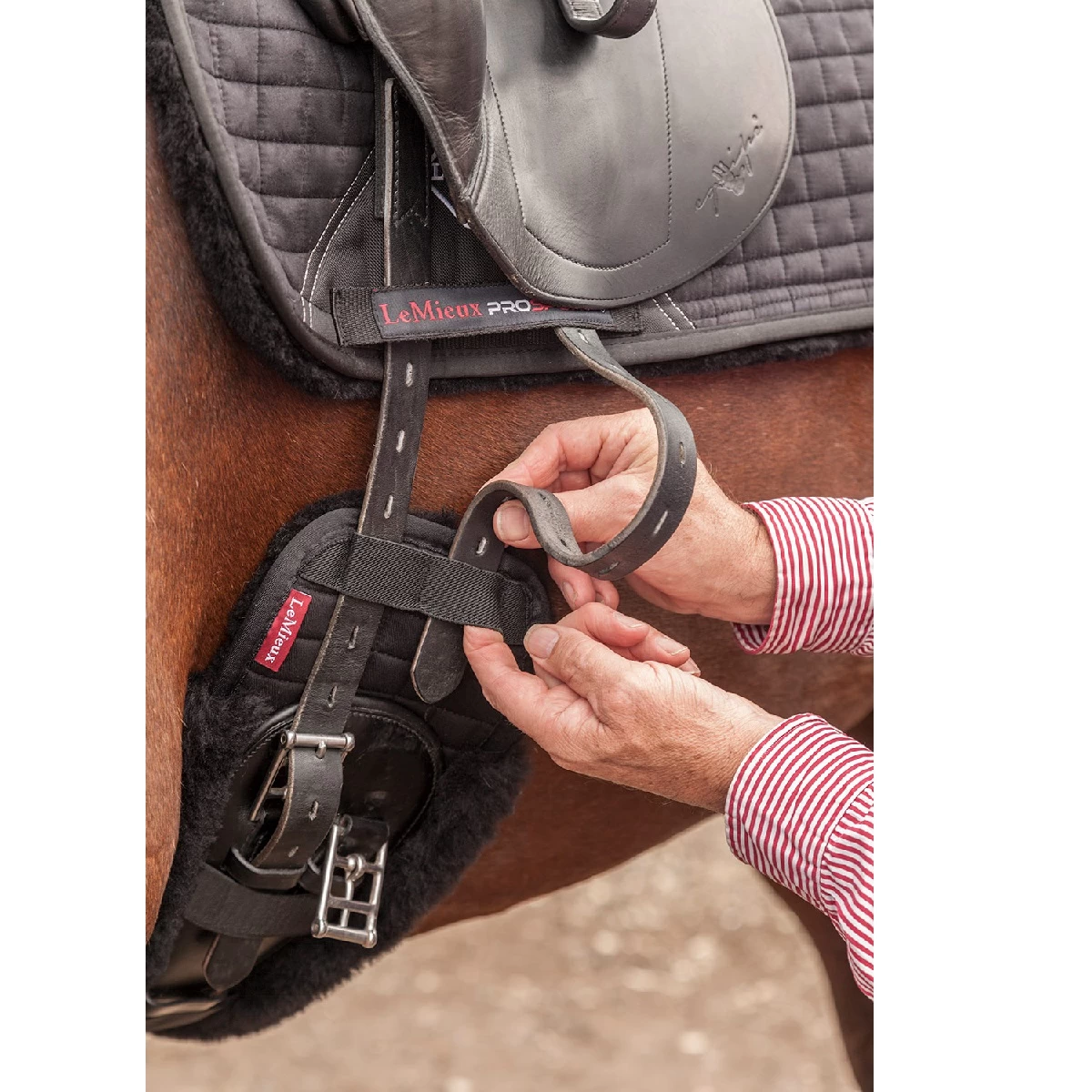 Singelonderlegger LeMieux Dressuur Shaped Black-beige - Afbeelding 2