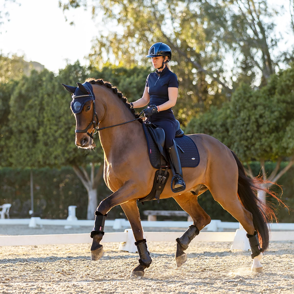 Zadeldek LeMieux Self-Cool Dressage Donkerblauw - Afbeelding 3